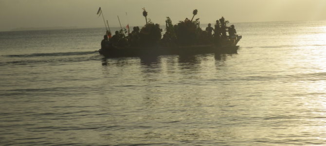 旅記事141 海からトゥブアンがやってくる マスクフェスティバル第一日目朝